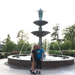 Meet your Posher, Britni